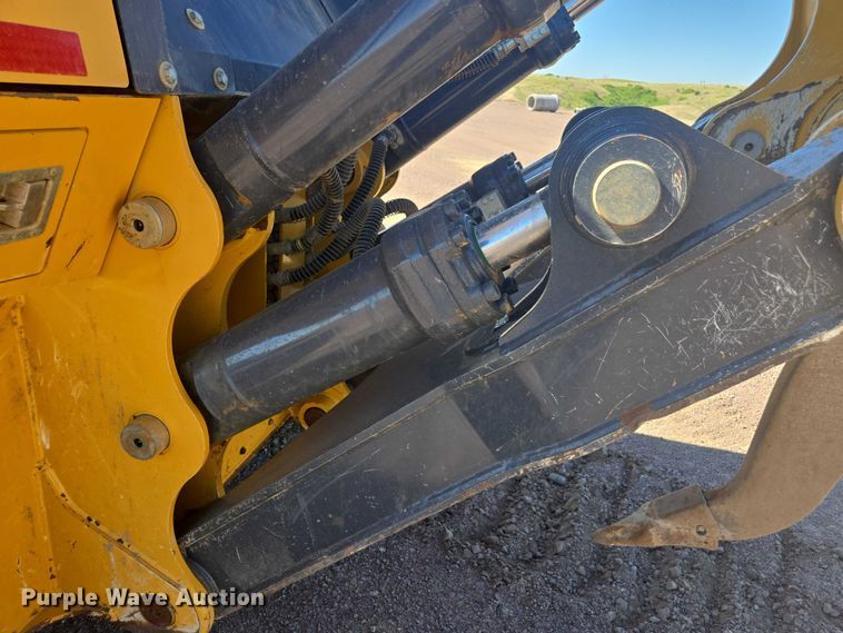 image for item FB9402 2018 John Deere 950K dozer