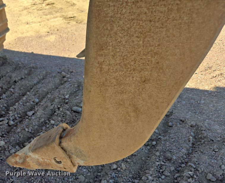 image for item FB9402 2018 John Deere 950K dozer