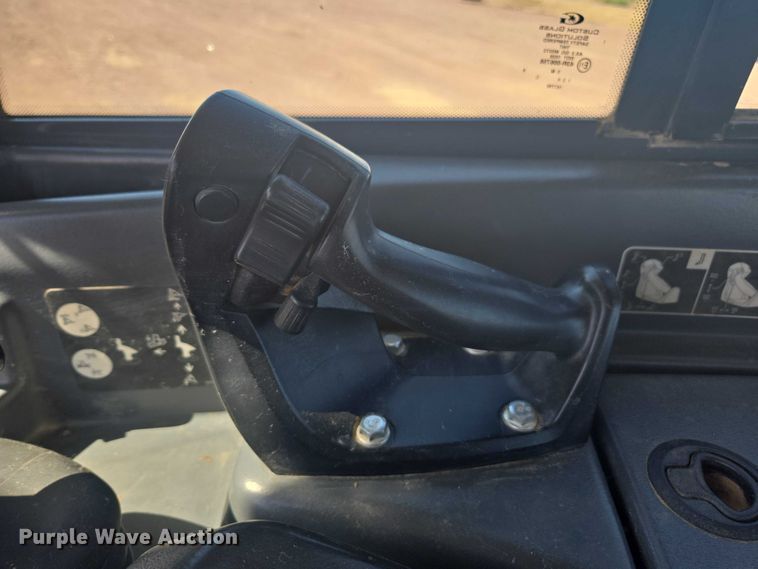 image for item FB9402 2018 John Deere 950K dozer