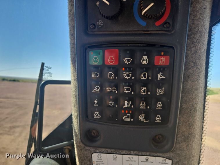 image for item FB9402 2018 John Deere 950K dozer