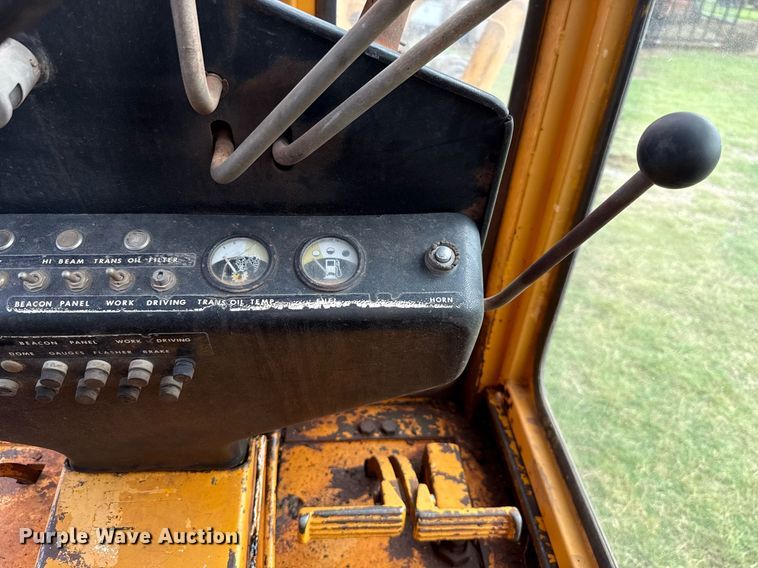 image for item HI9256 John Deere 570 motor grader