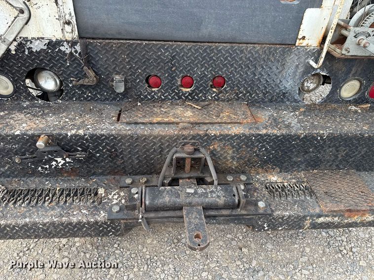 image for item HI9262 1996 Ford F800 utility / service truck