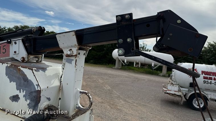 image for item HI9262 1996 Ford F800 utility / service truck