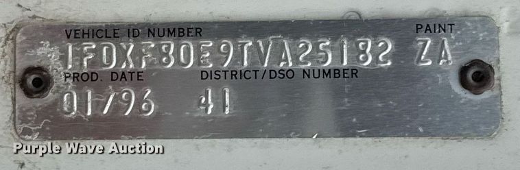 image for item HI9262 1996 Ford F800 utility / service truck