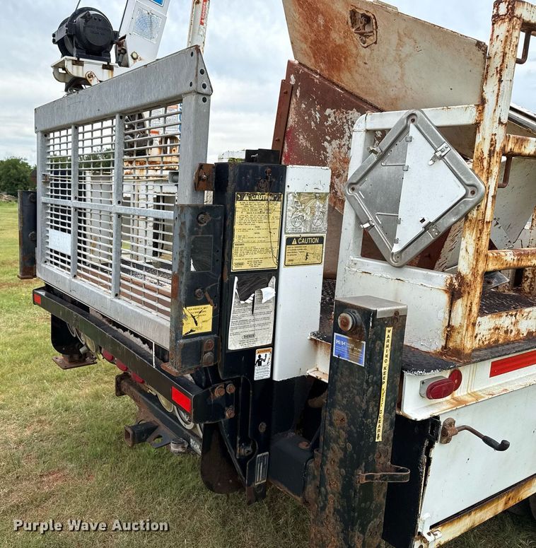 image for item HI9279 2009 Ford F550 utility / service truck