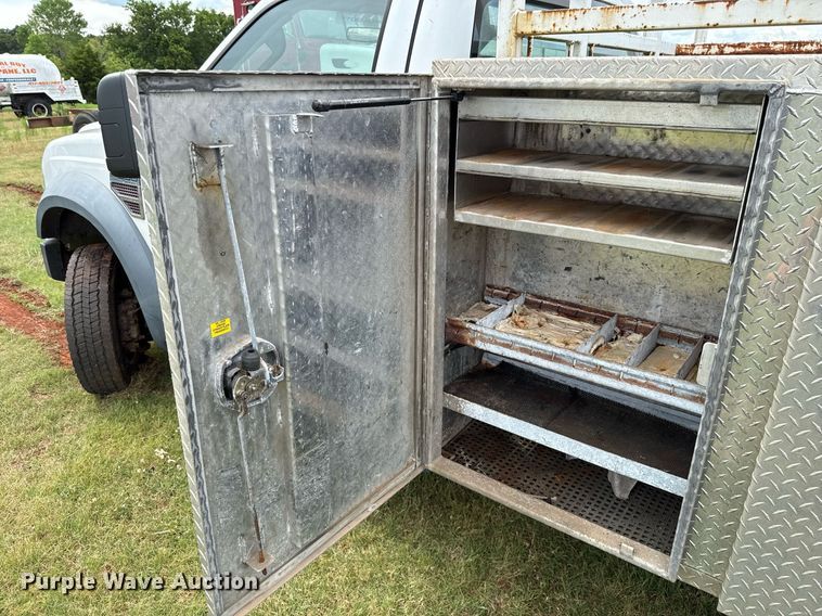 image for item HI9279 2009 Ford F550 utility / service truck