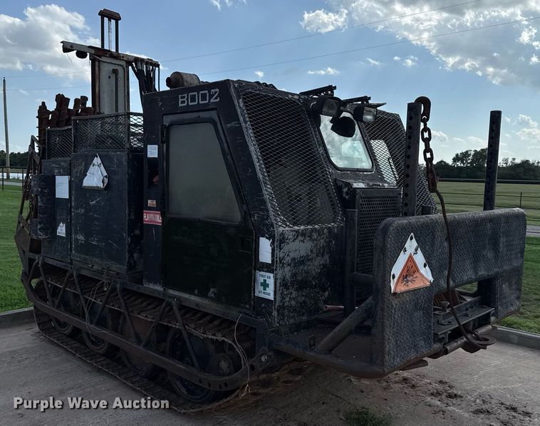 image for item HI9298 Bombar 681- 0249 track carrier with drilling rig