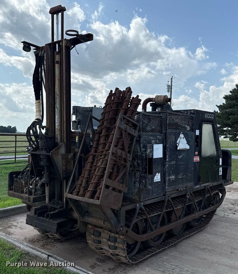 image for item HI9298 Bombar 681- 0249 track carrier with drilling rig