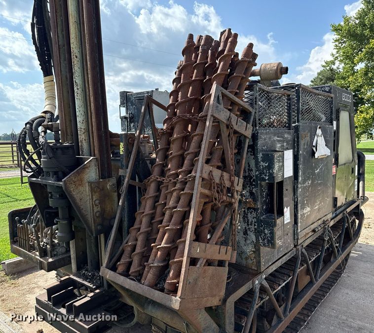 image for item HI9298 Bombar 681- 0249 track carrier with drilling rig