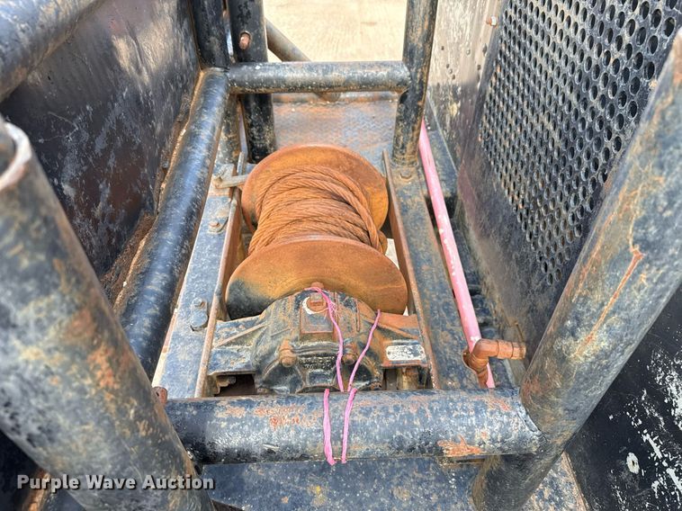 image for item HI9298 Bombar 681- 0249 track carrier with drilling rig