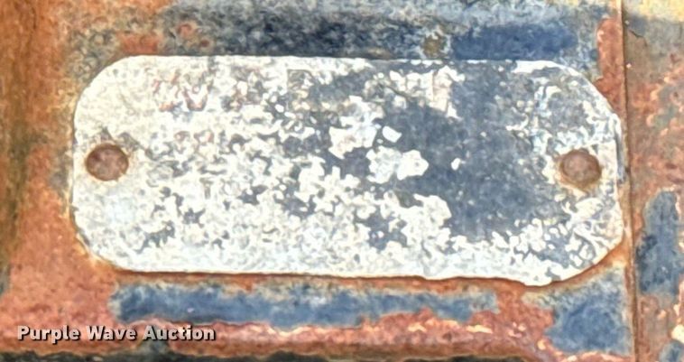 image for item HI9298 Bombar 681- 0249 track carrier with drilling rig