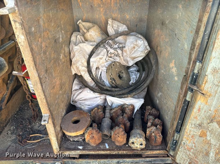 image for item HI9298 Bombar 681- 0249 track carrier with drilling rig