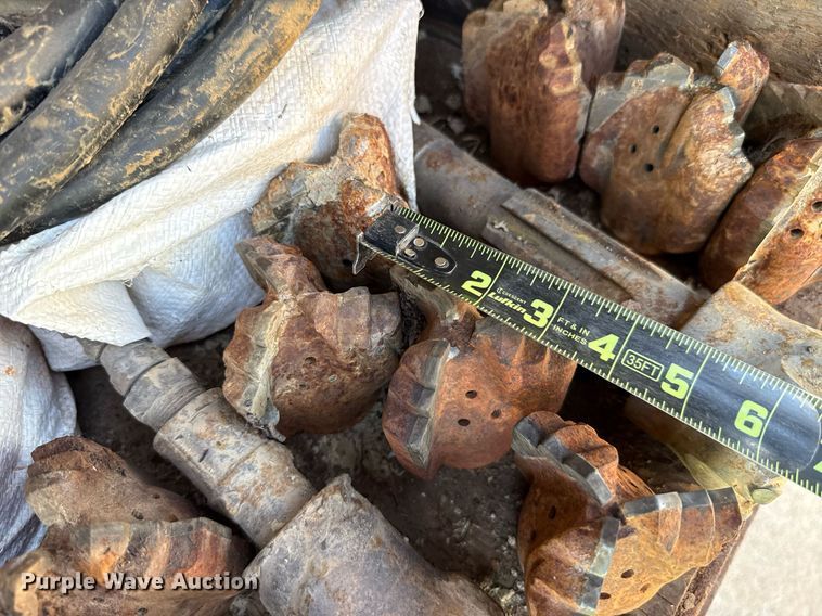 image for item HI9298 Bombar 681- 0249 track carrier with drilling rig