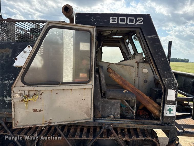 image for item HI9298 Bombar 681- 0249 track carrier with drilling rig