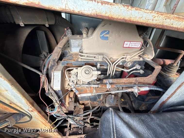 image for item HI9298 Bombar 681- 0249 track carrier with drilling rig