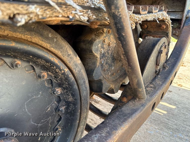 image for item HI9298 Bombar 681- 0249 track carrier with drilling rig