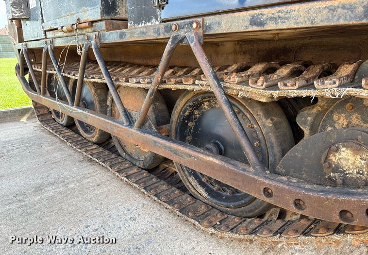 image for item HI9298 Bombar 681- 0249 track carrier with drilling rig