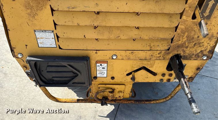 image for item HI9335 2001 Vermeer V1550 trencher