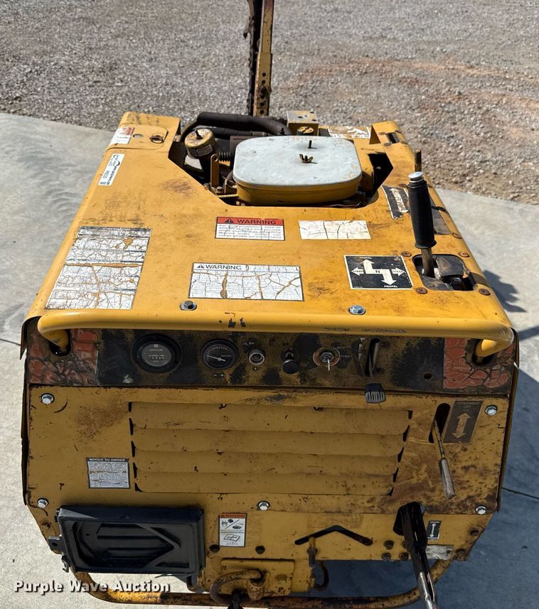 image for item HI9335 2001 Vermeer V1550 trencher