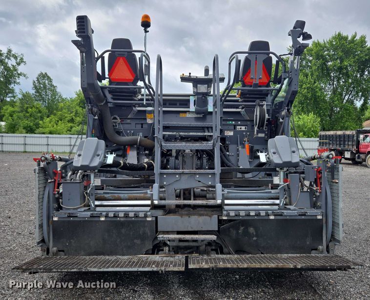 image for item YA0630 2022 Vogele Super 2000-3i paver