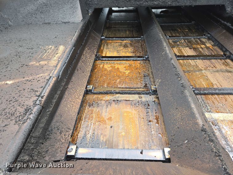 image for item YA0630 2022 Vogele Super 2000-3i paver