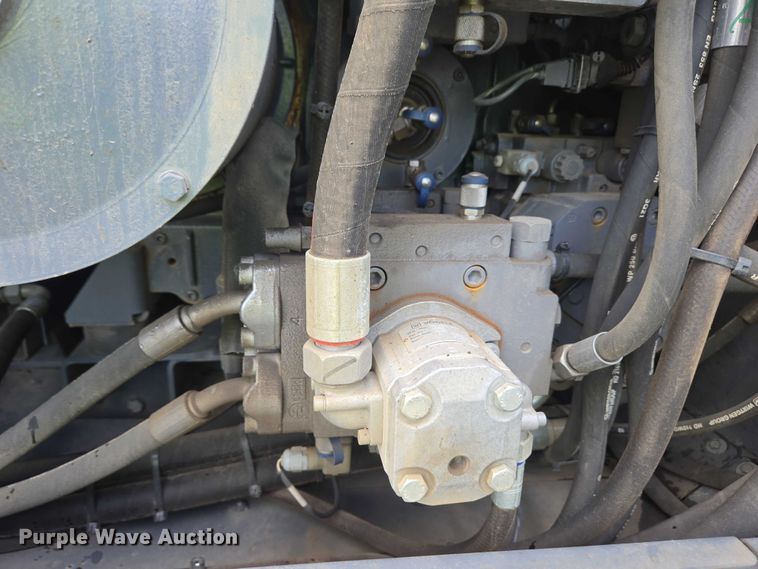 image for item YA0630 2022 Vogele Super 2000-3i paver