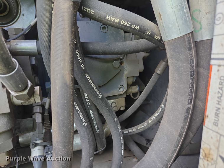 image for item YA0630 2022 Vogele Super 2000-3i paver