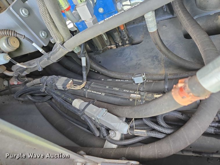 image for item YA0630 2022 Vogele Super 2000-3i paver