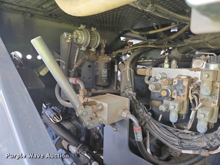 image for item YA0630 2022 Vogele Super 2000-3i paver