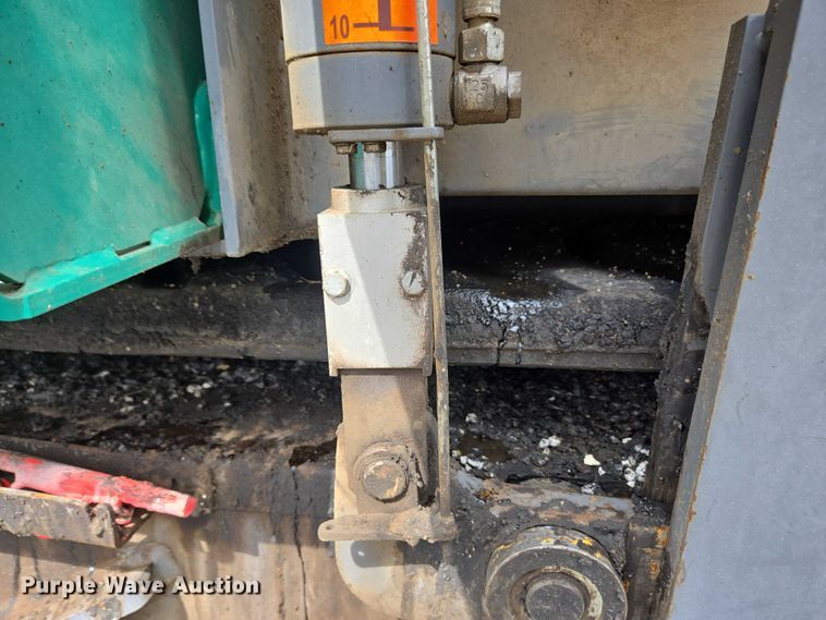 image for item YA0630 2022 Vogele Super 2000-3i paver