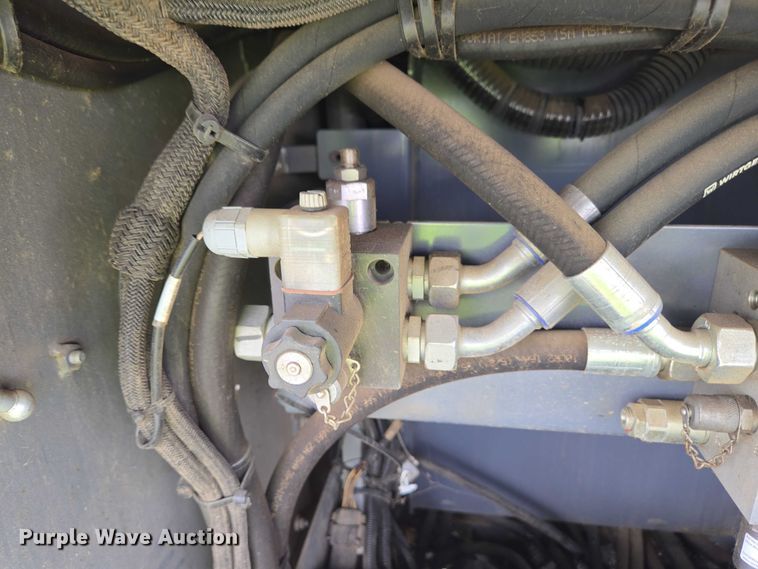 image for item YA0630 2022 Vogele Super 2000-3i paver