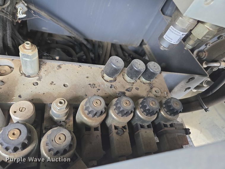 image for item YA0630 2022 Vogele Super 2000-3i paver