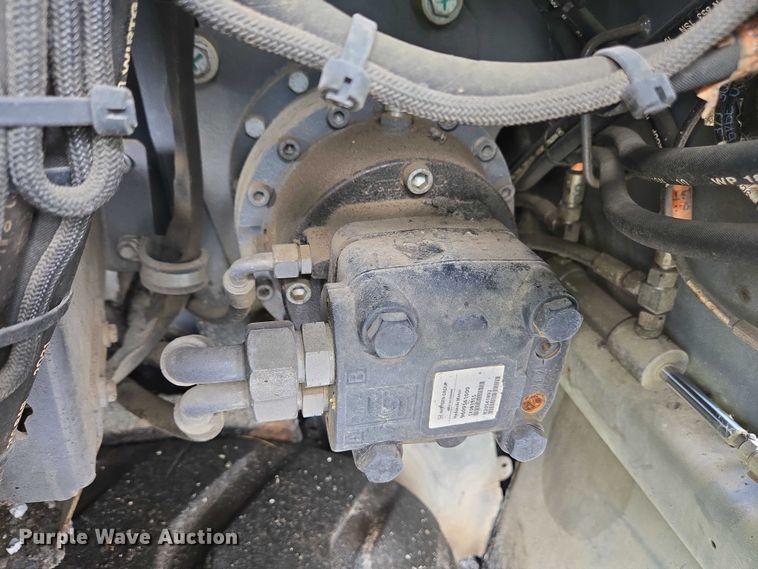 image for item YA0630 2022 Vogele Super 2000-3i paver