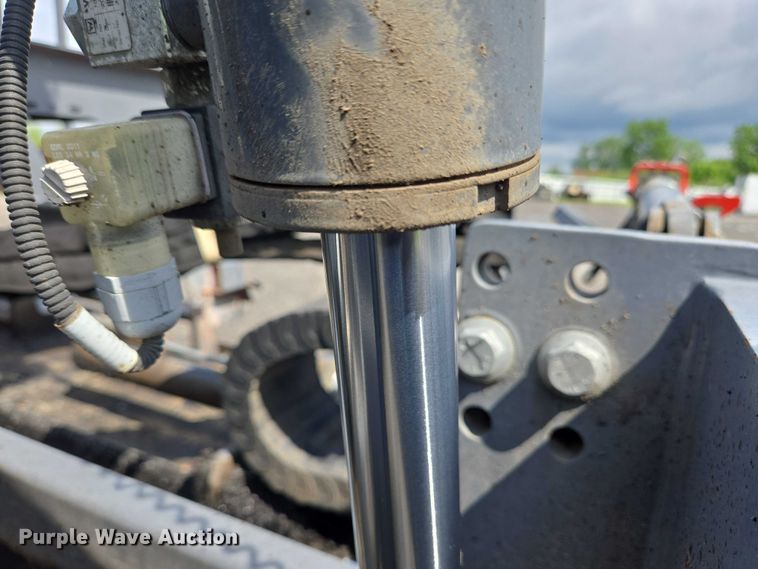 image for item YA0630 2022 Vogele Super 2000-3i paver