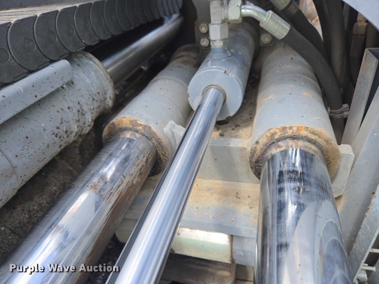 image for item YA0630 2022 Vogele Super 2000-3i paver