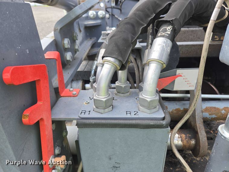 image for item YA0630 2022 Vogele Super 2000-3i paver