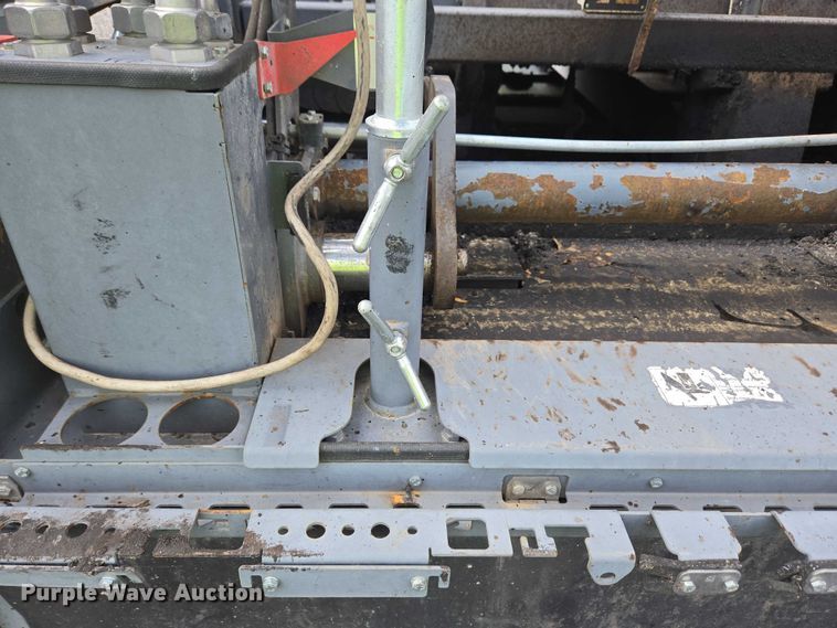 image for item YA0630 2022 Vogele Super 2000-3i paver