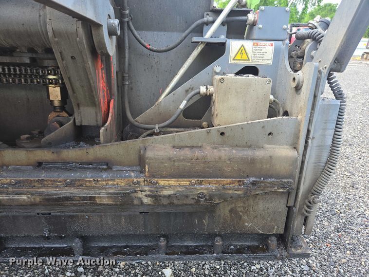 image for item YA0630 2022 Vogele Super 2000-3i paver