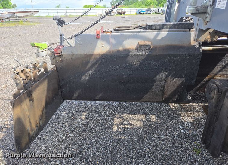 image for item YA0630 2022 Vogele Super 2000-3i paver