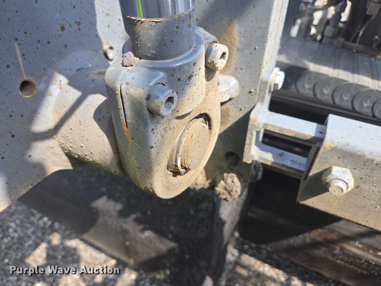 image for item YA0630 2022 Vogele Super 2000-3i paver