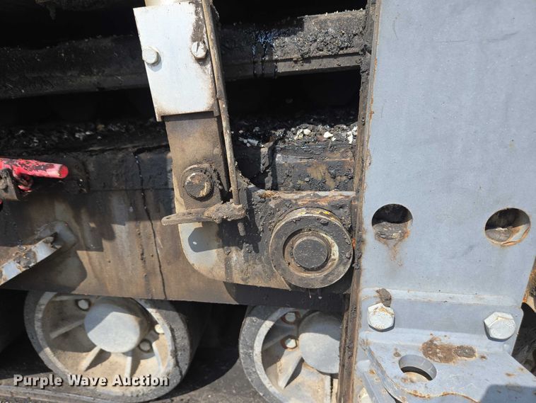 image for item YA0630 2022 Vogele Super 2000-3i paver