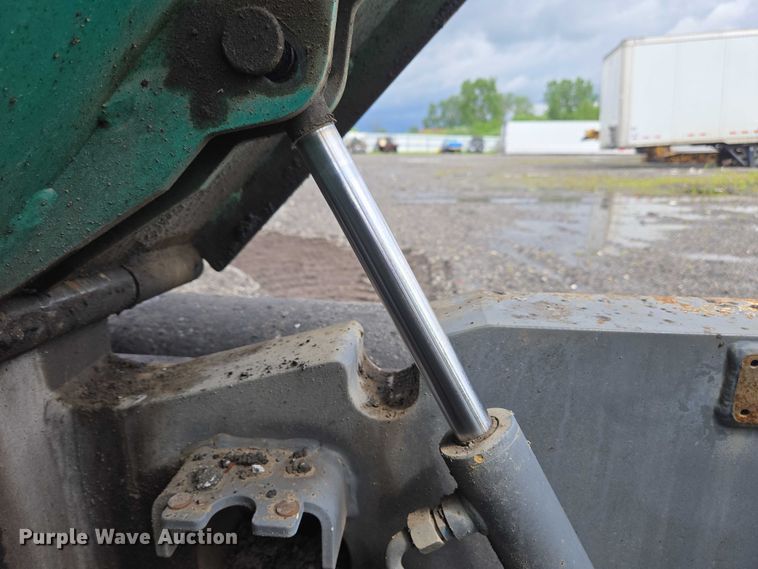 image for item YA0630 2022 Vogele Super 2000-3i paver