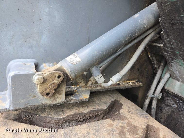 image for item YA0630 2022 Vogele Super 2000-3i paver