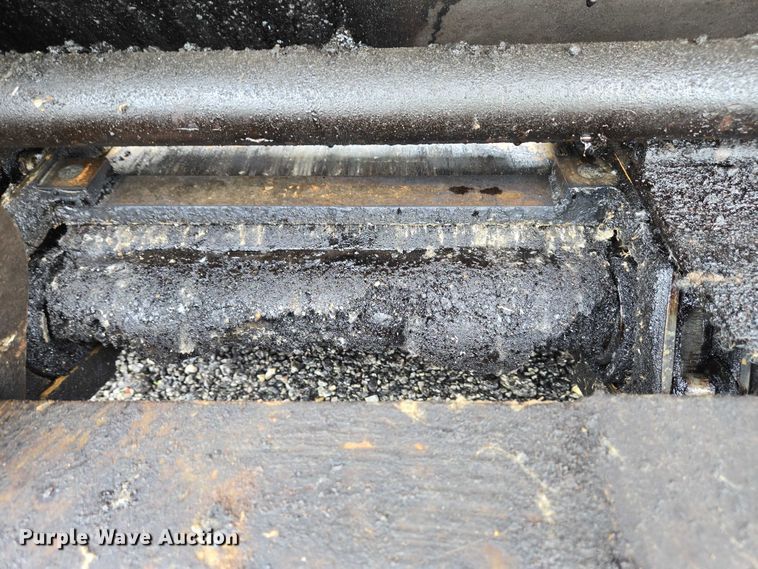 image for item YA0630 2022 Vogele Super 2000-3i paver