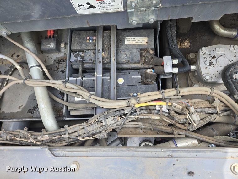 image for item YA0630 2022 Vogele Super 2000-3i paver