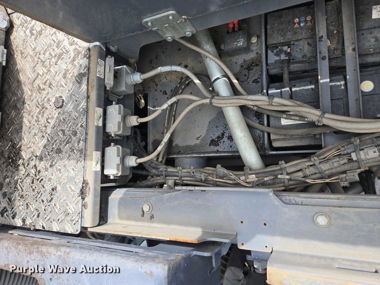 image for item YA0630 2022 Vogele Super 2000-3i paver