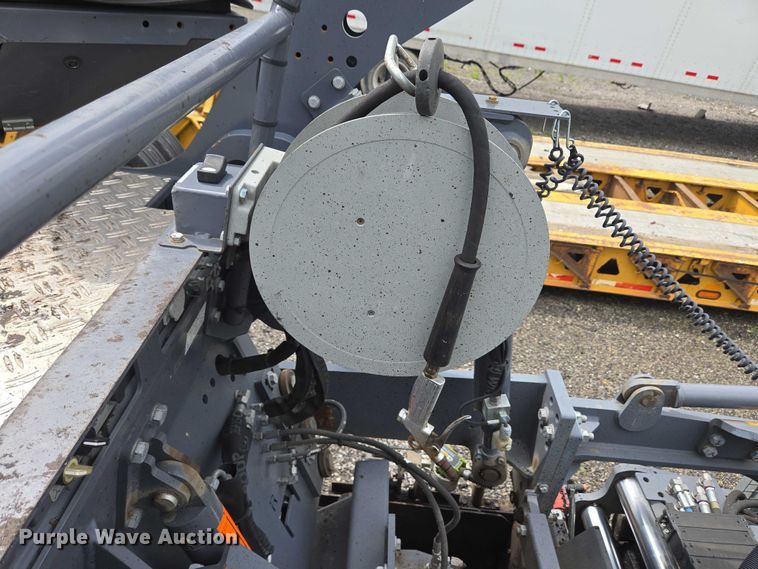 image for item YA0630 2022 Vogele Super 2000-3i paver