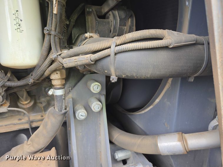 image for item YA0630 2022 Vogele Super 2000-3i paver