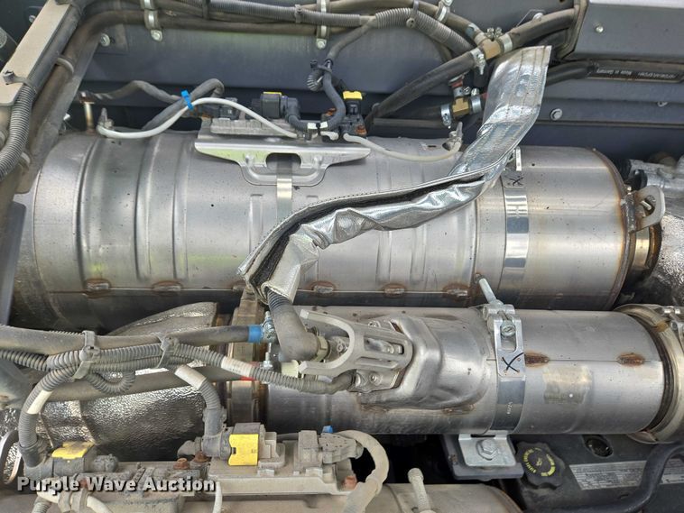 image for item YA0630 2022 Vogele Super 2000-3i paver