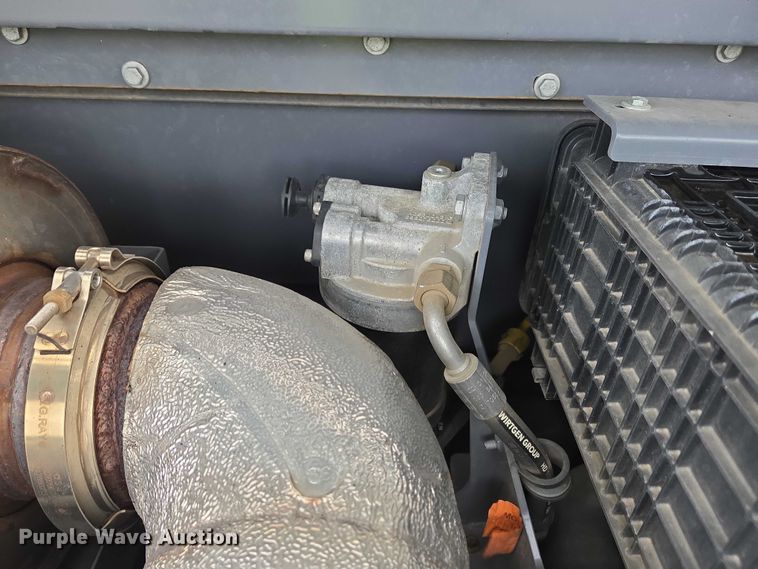 image for item YA0630 2022 Vogele Super 2000-3i paver